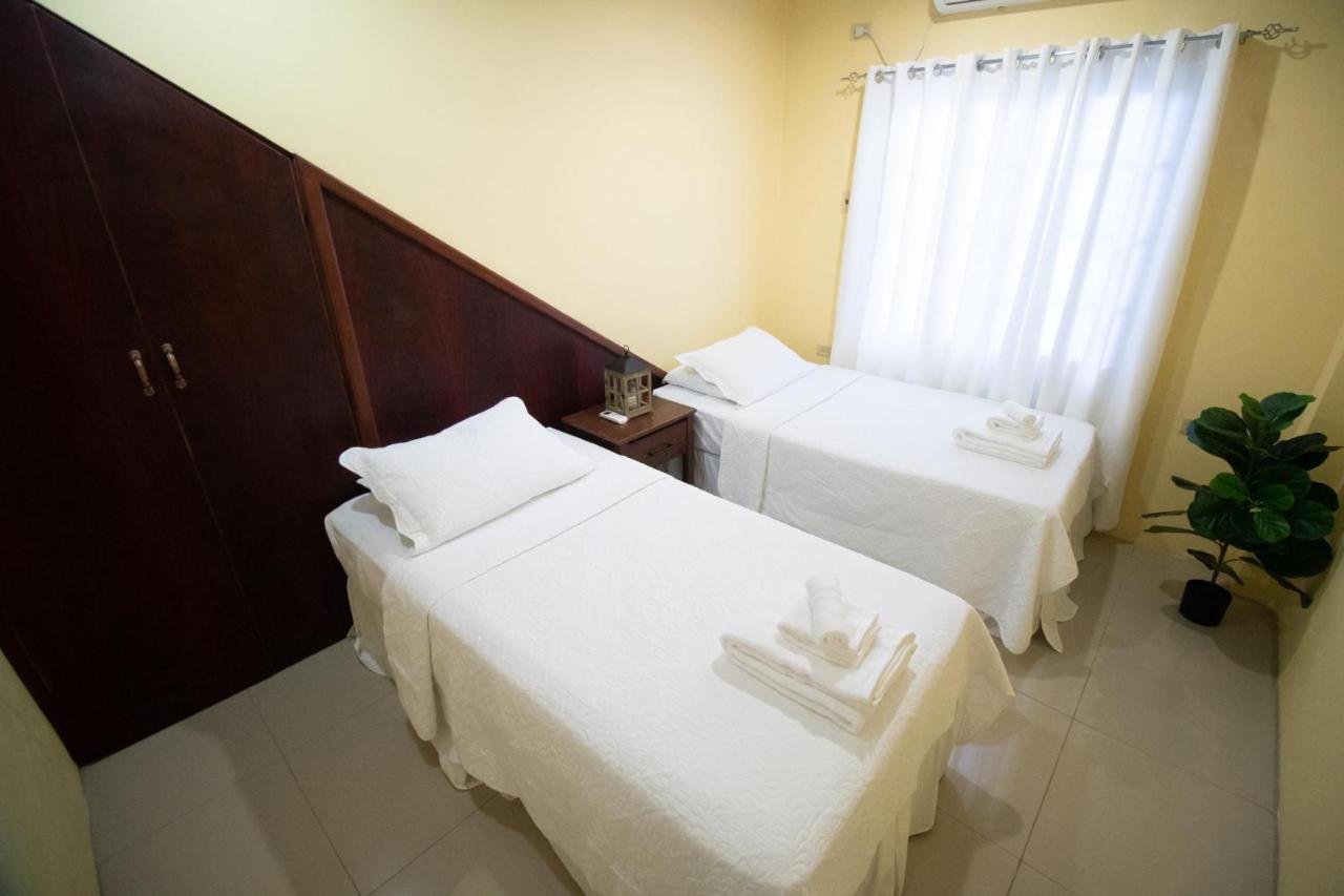 Stacys Place #1 2 Bedroom Apartment Port of Spain Esterno foto